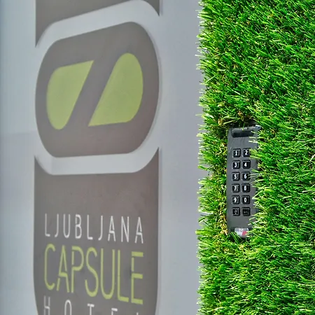 Ljubljana Capsule Hostel-3